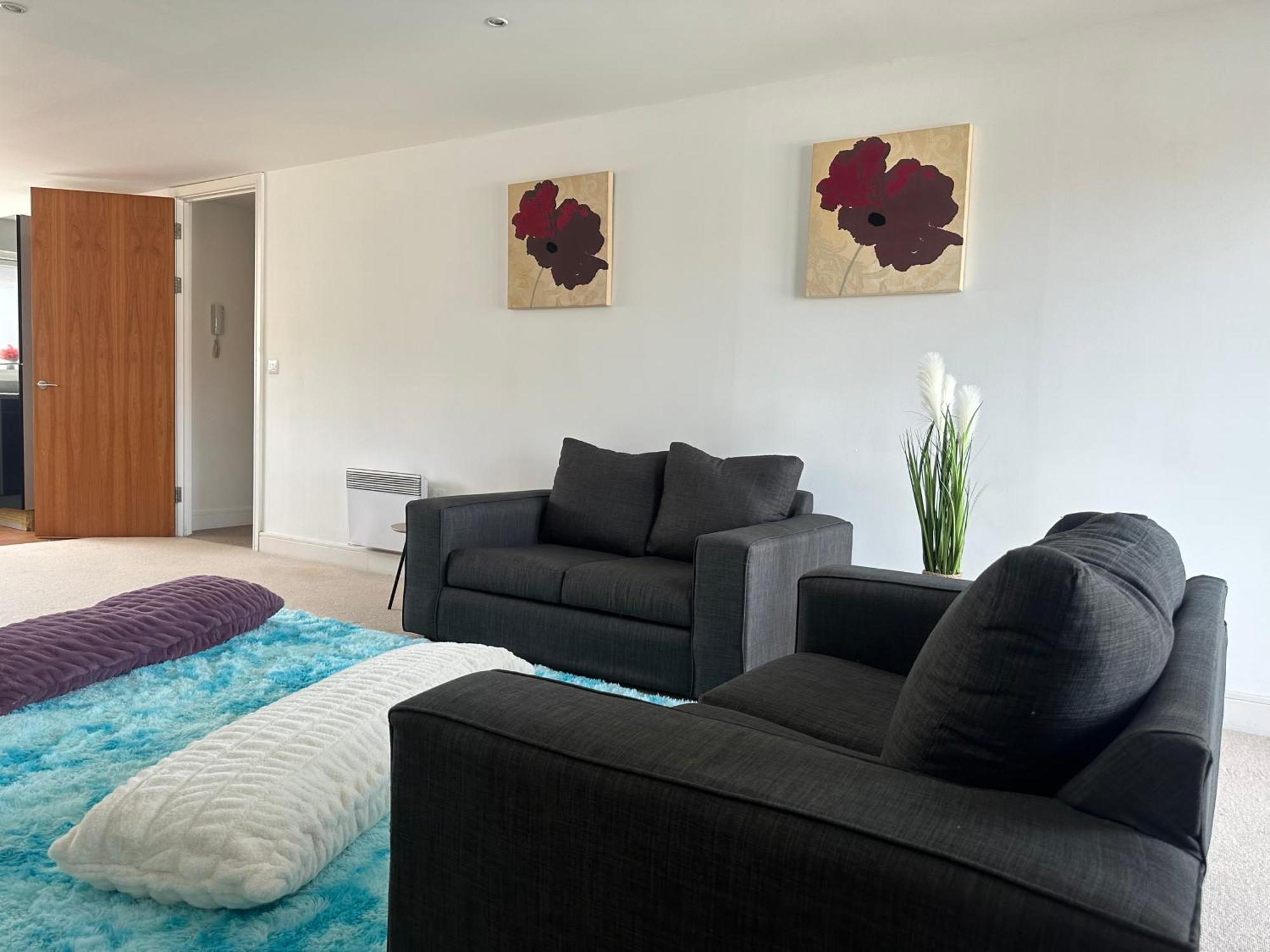 Water Front Apt Walk To The Beach & City Centre Swansea Exterior foto